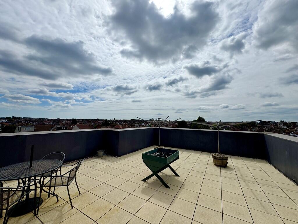 5 Elmtree lodge c...