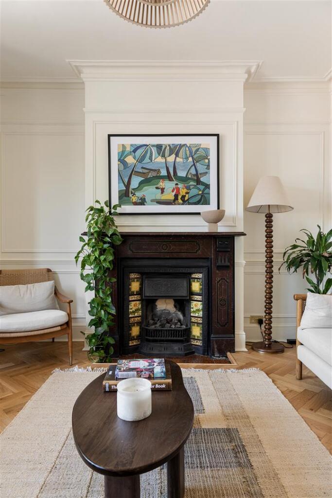 Castle Avenue E4