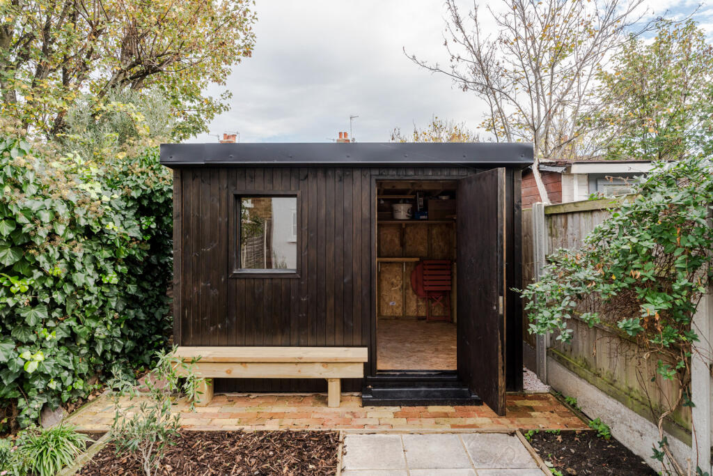 320060 - 45 Howarth Road-17.jpeg