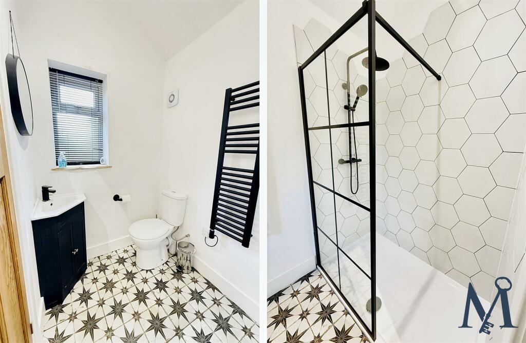 Annexe Shower Room