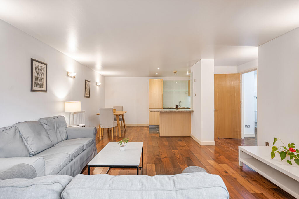 Reception/Kitchen