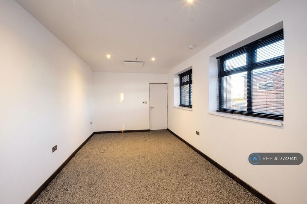 Spacious Lounge