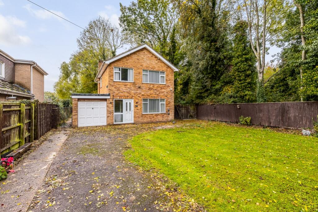 77 Middlegate Road West (Frampton)-5