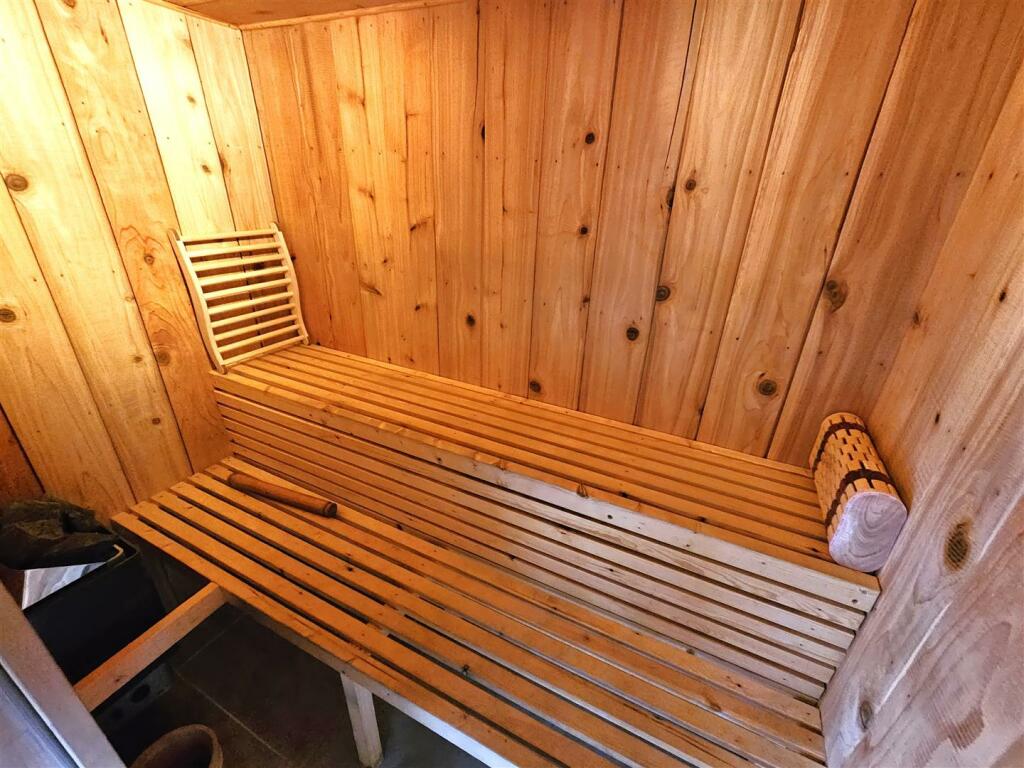 Sauna.jpg