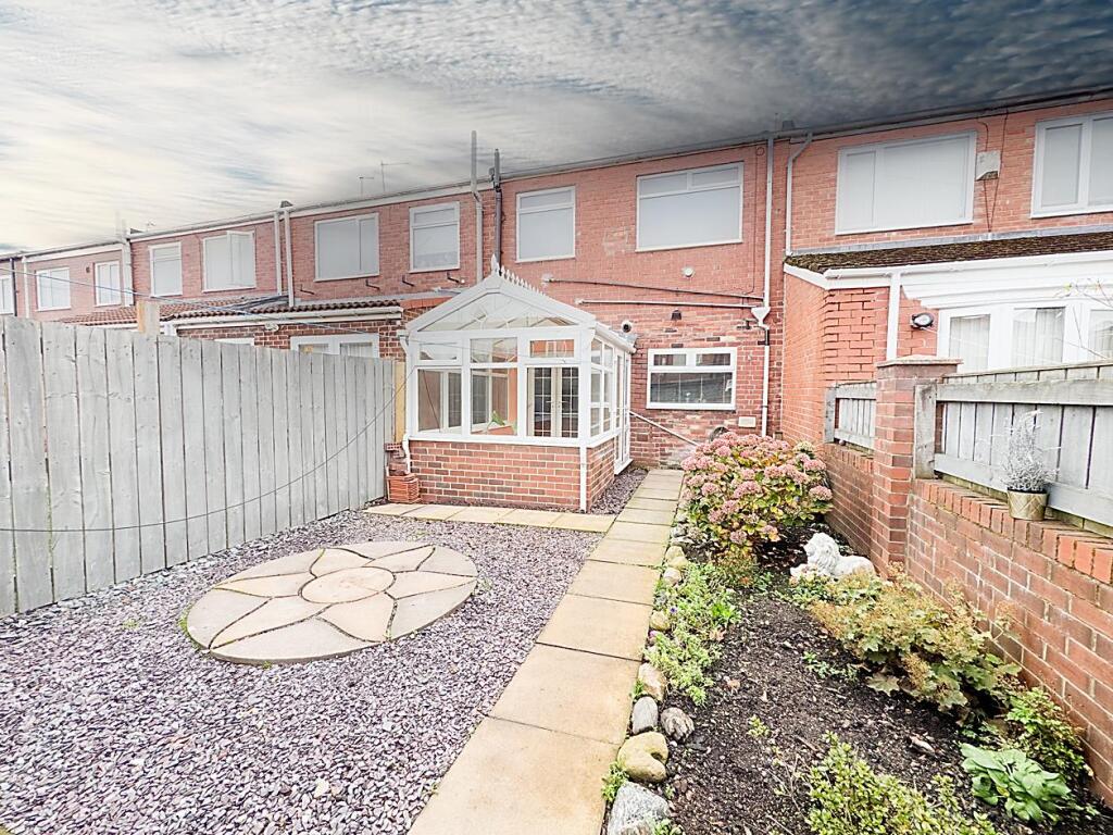 Garden &amp; Parking