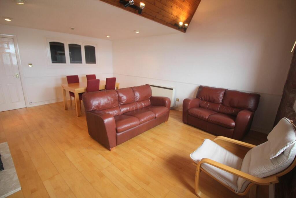 Living / Dining Room