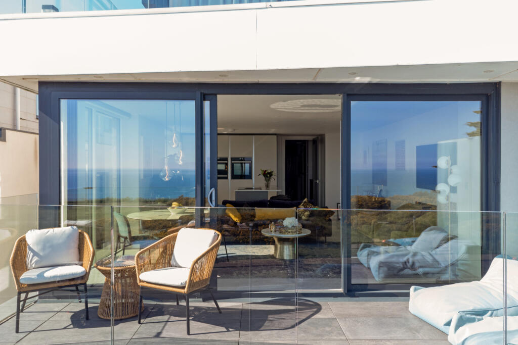 Balcony 2