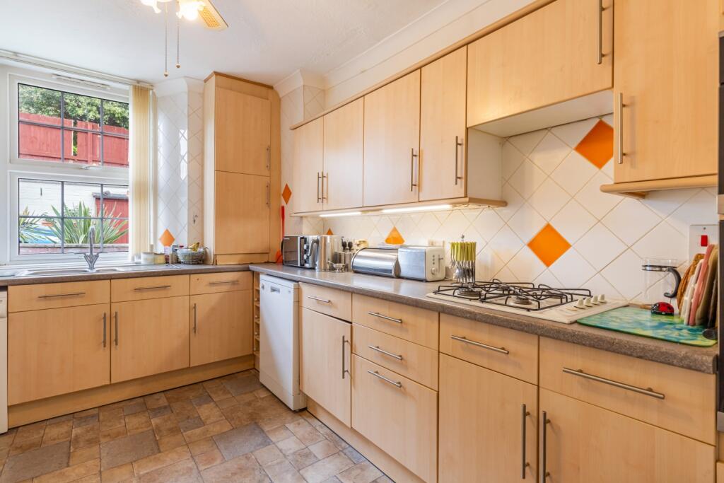 A09 - Lower Erith Road, The Cottage, Torquay - 250