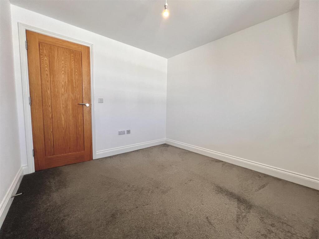 Bedroom2a.jpeg