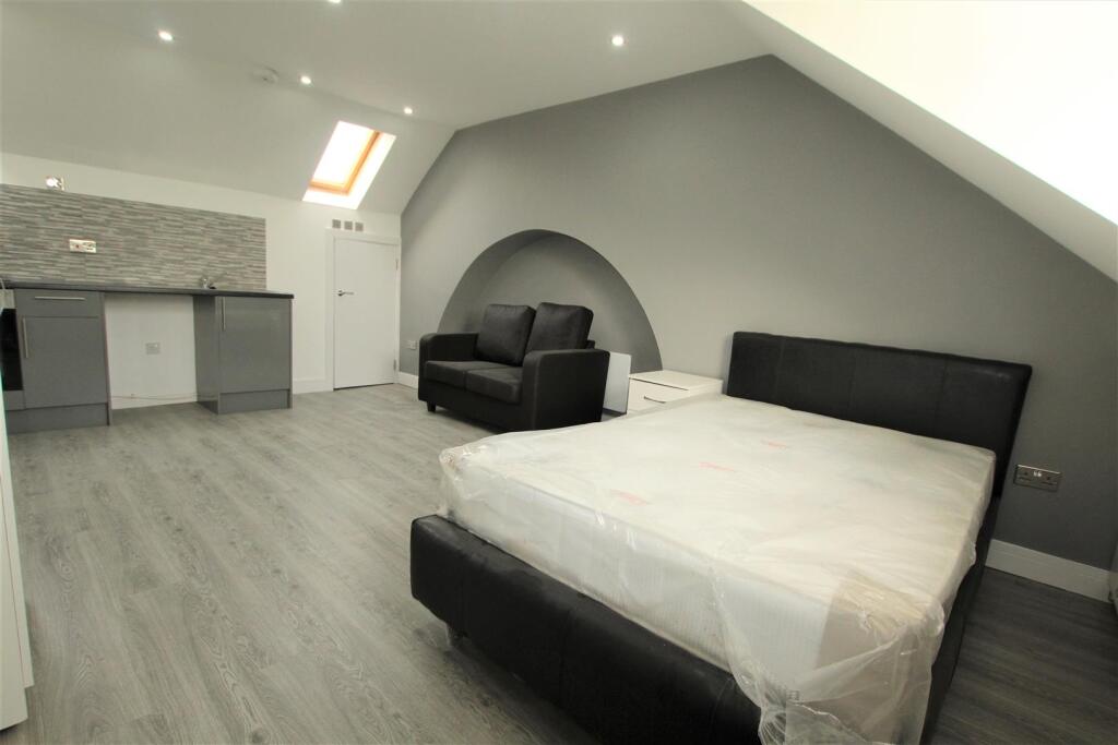 Bedroom/Lounge