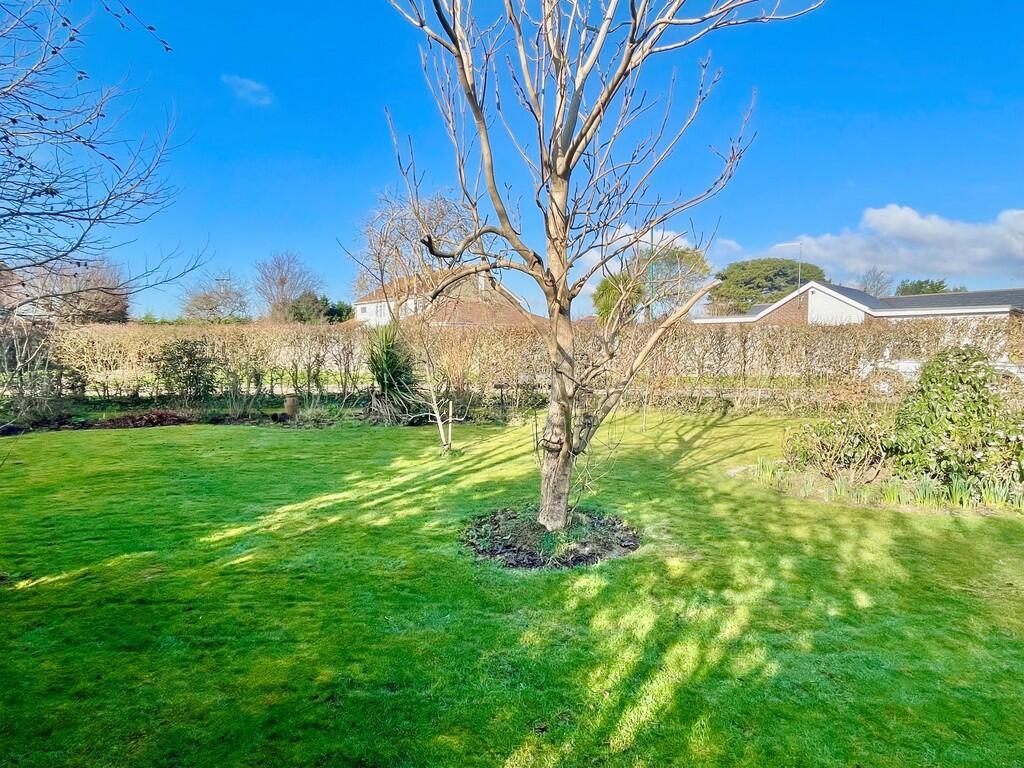 16 Holly Drive Re...