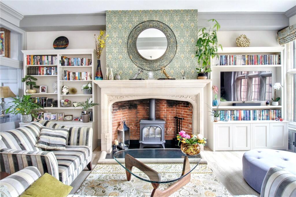 Lounge Area