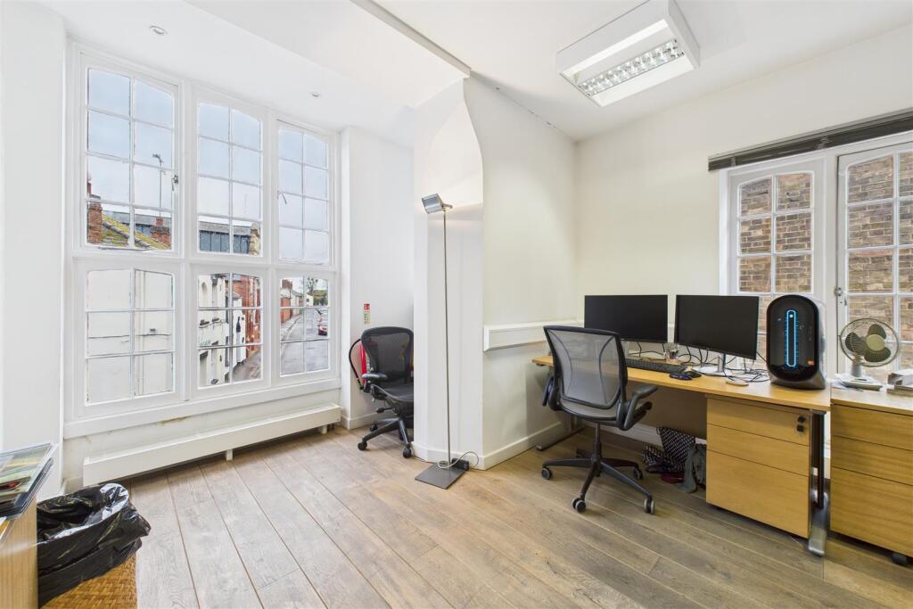 Somerset House, Taunton TA1 1SF | Hollis Morgan Li