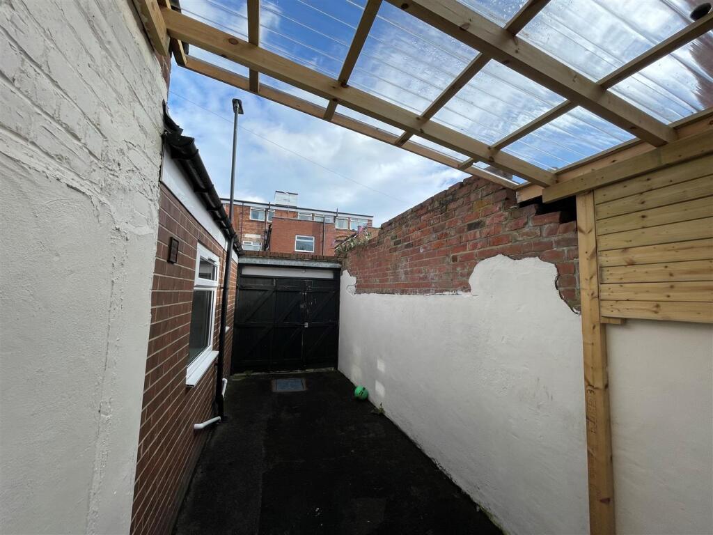 YARD 2.jpg