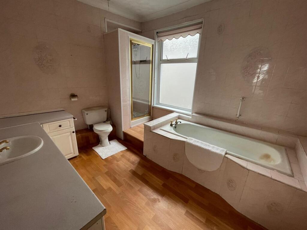 WhatsApp Image 2025-08-26 at 15.04.27_0abc88d2.jpg