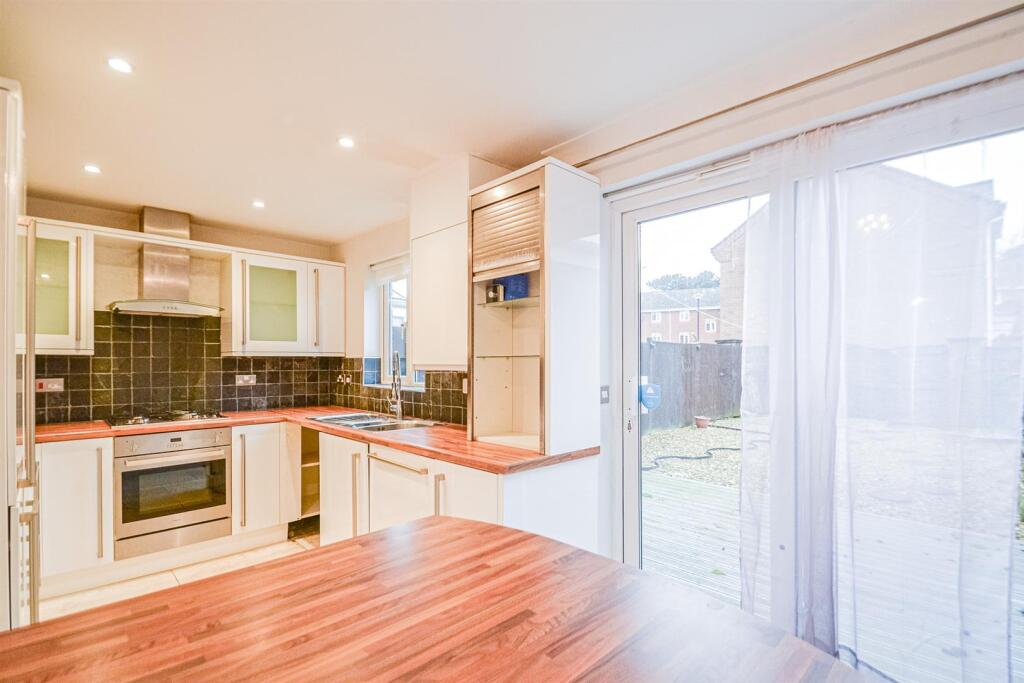 Kitchen &amp; Dining Room