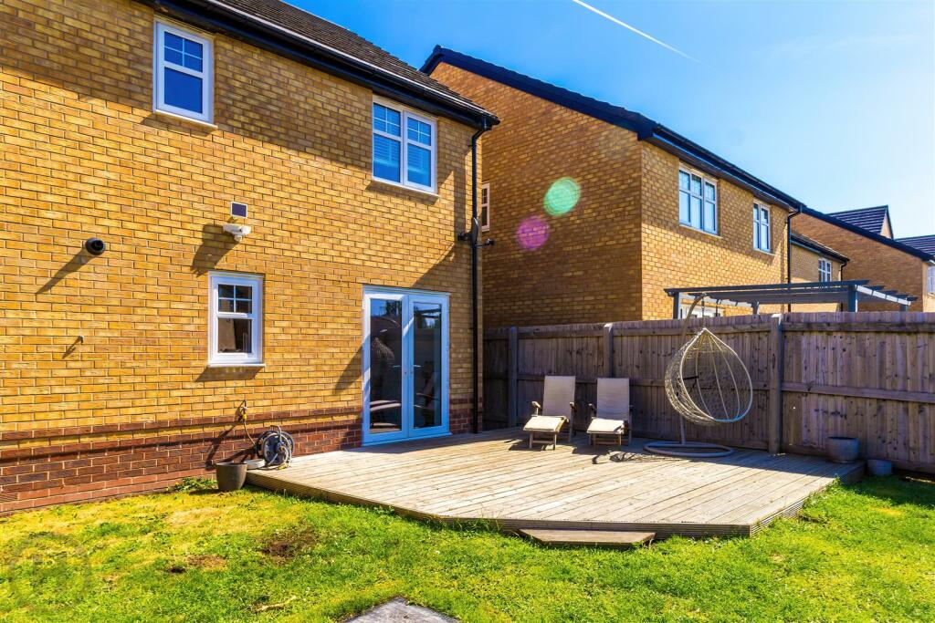 Rear Garden (3).jpg