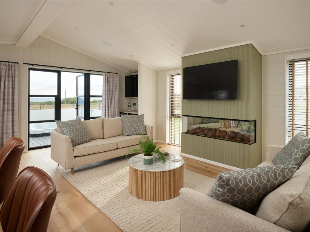 The Beachfront - Living