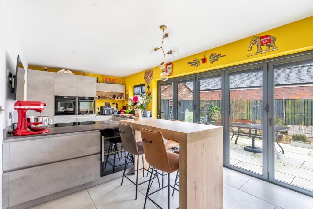 1 wain close-4.jpg