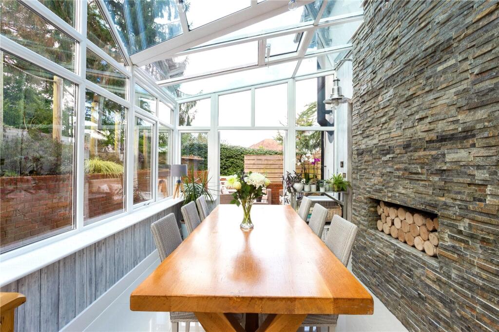 Conservatory/Dining