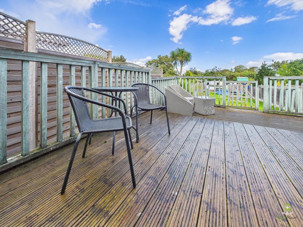 CAM01543G0-PR0155-STILL018