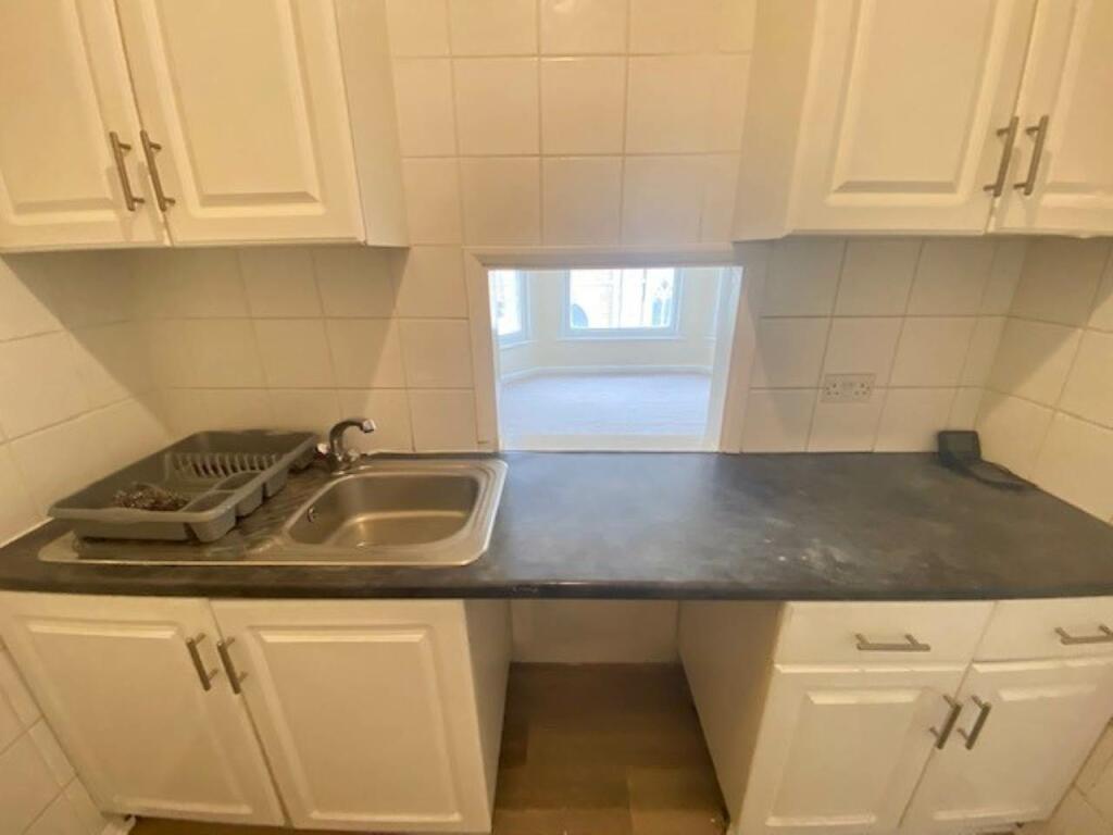 Kitchen pic 2