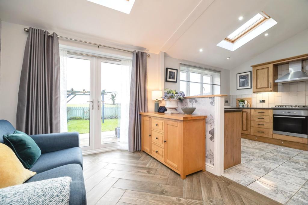 Kitchen/Garden Room