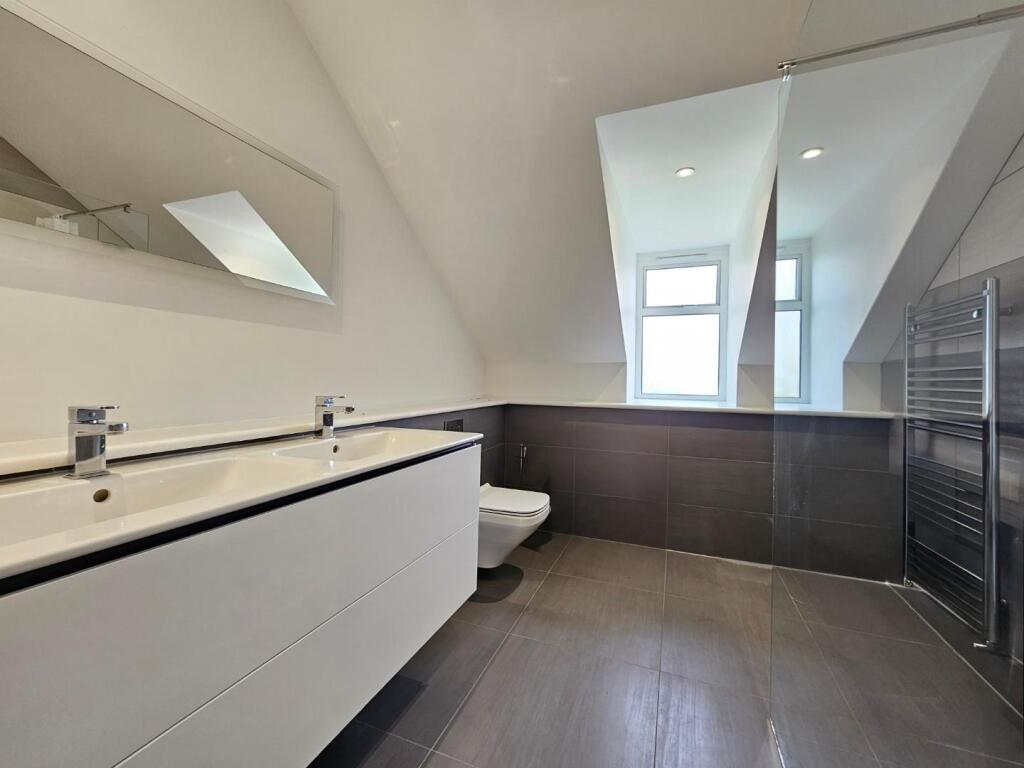 Bedroom 1 En-Suite