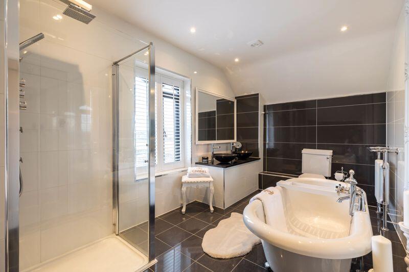 Ensuite
