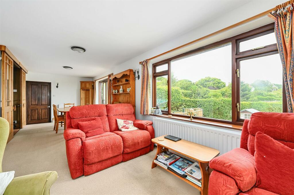 WARREN ROAD - TN354AG (6).jpg