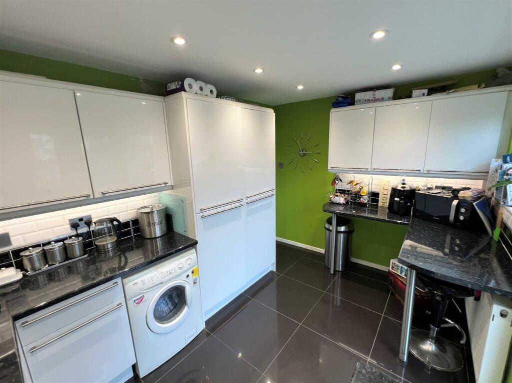 Kitchen C.JPG