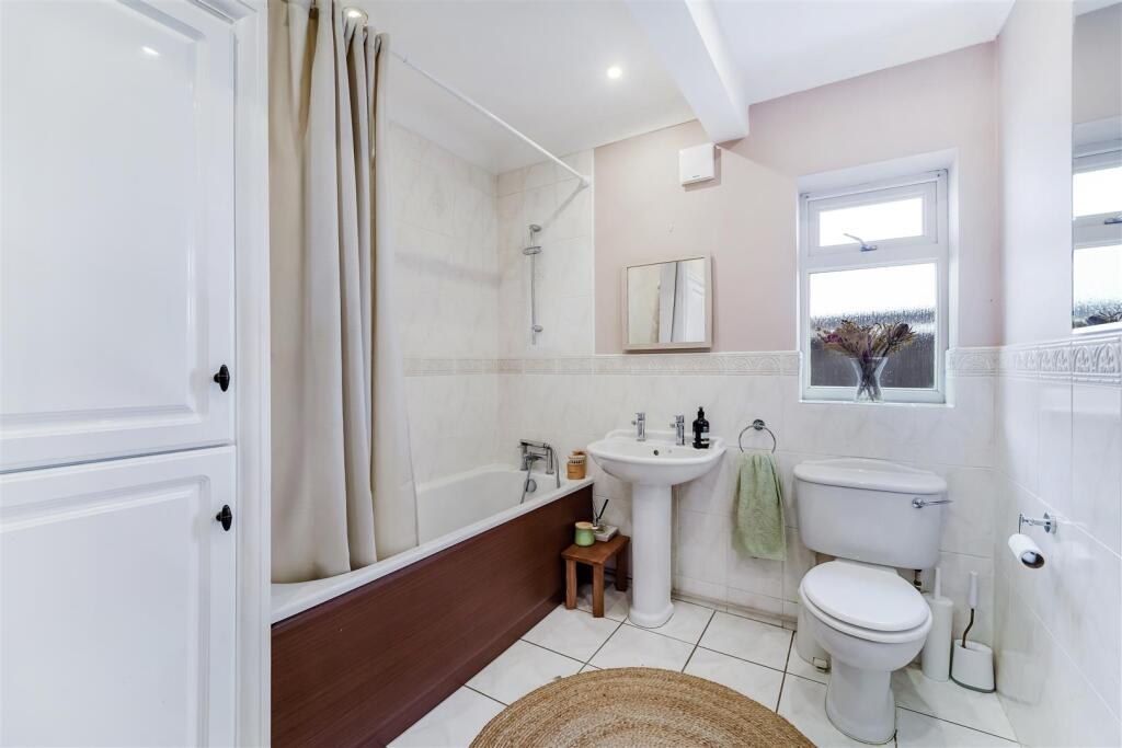 YEW TREE BOTTOM ROAD,  (20of46)-25.jpg