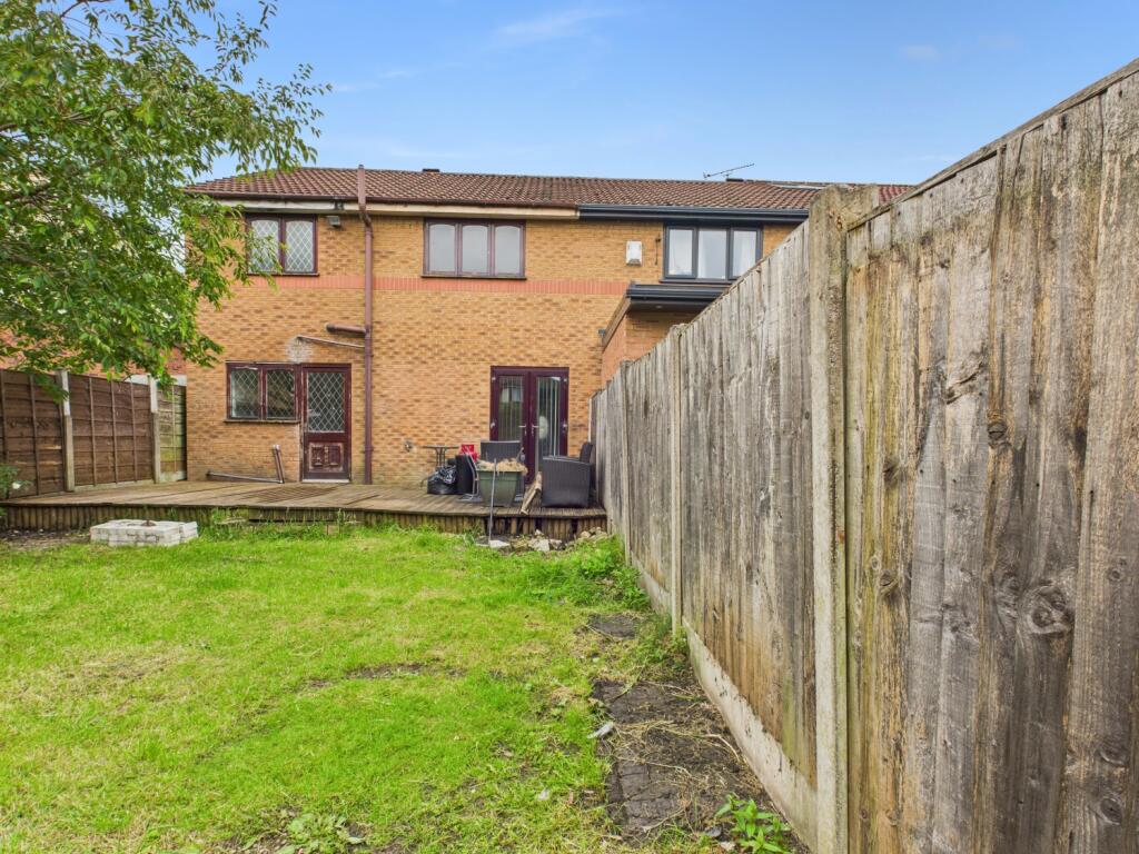 CAM03729G0-PR0059-STILL013