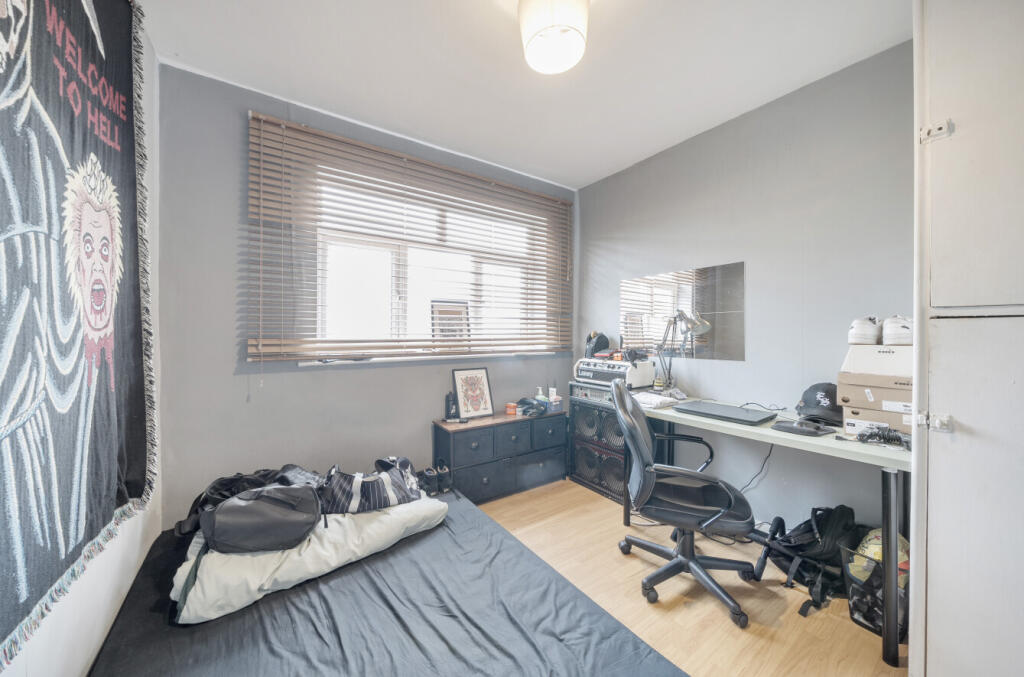 1295728-8-6846b5e...