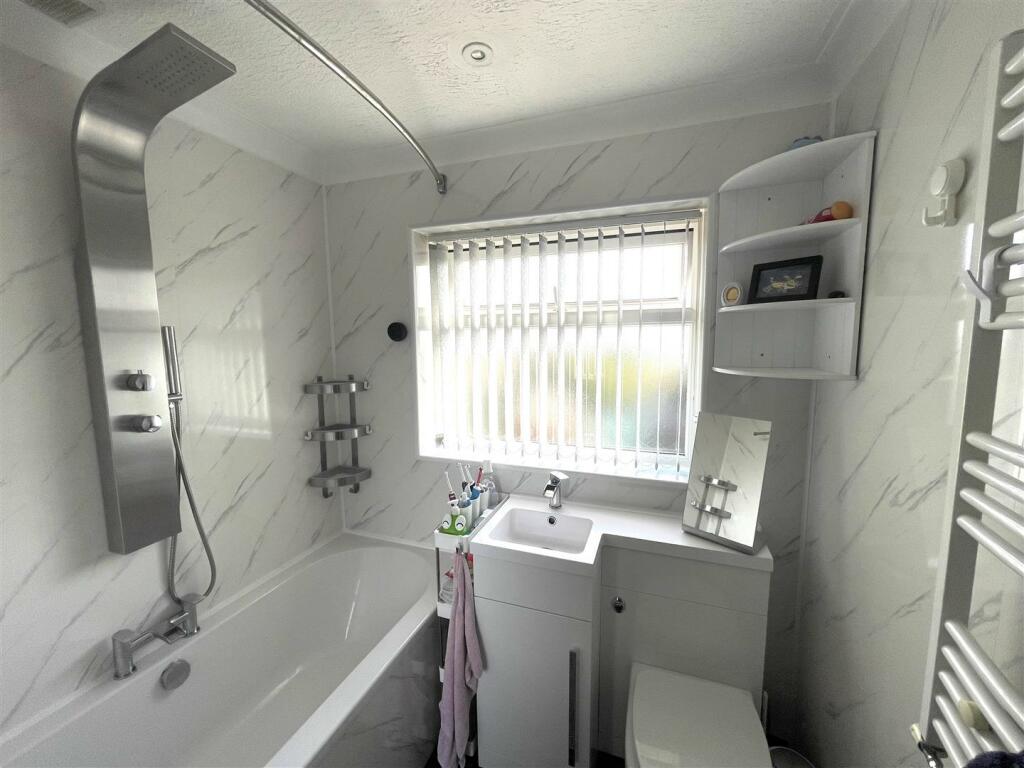 Horsely Crescent 3.jpg