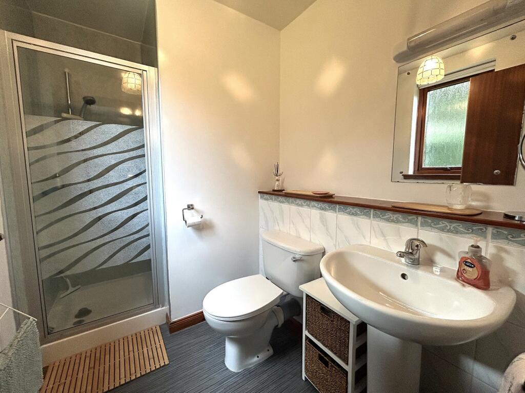 Principal Bedroom En Suite