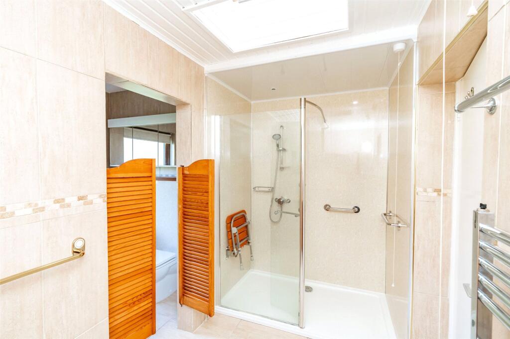 Family Room Shower