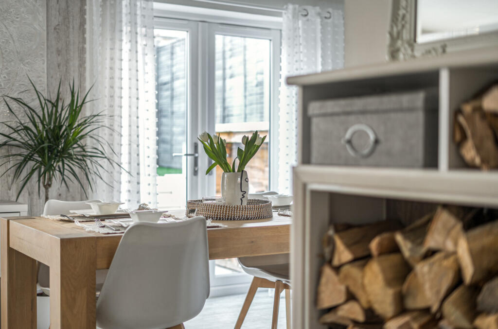 1382641-18-6925c5...