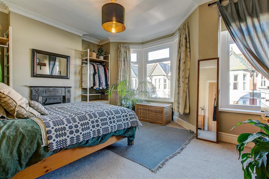 Heathfield Road, Gabalfa, HernCrabtree (5).jpg