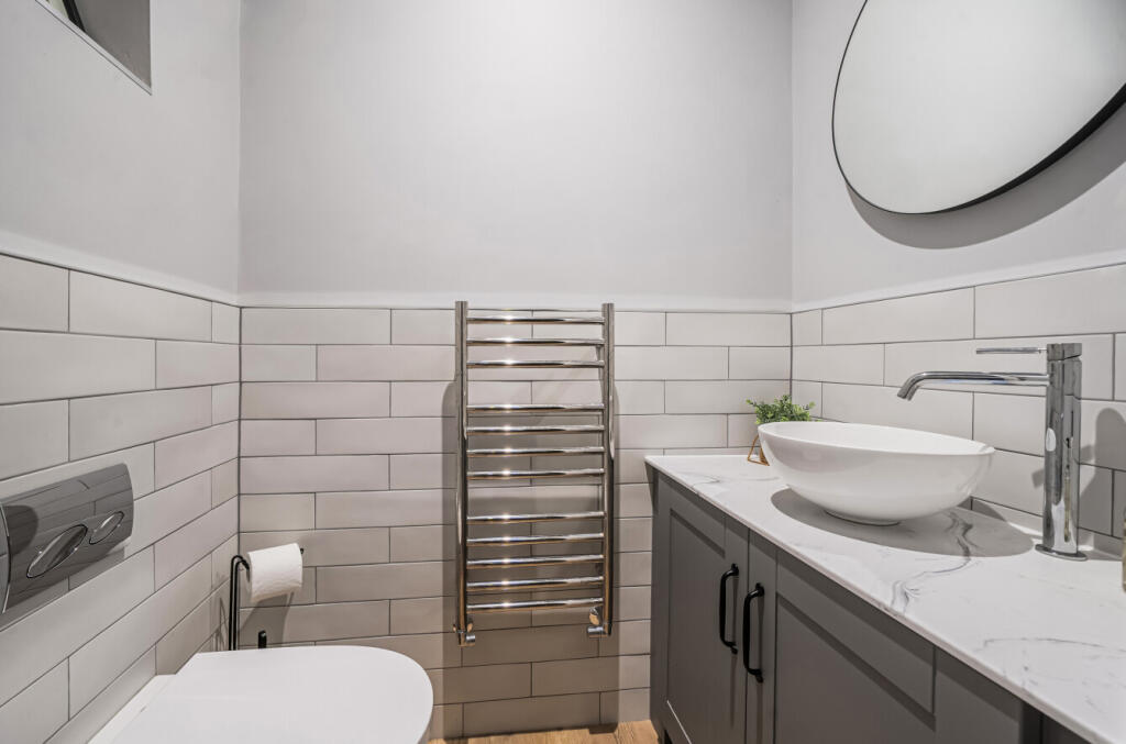 1383590-50-692489...