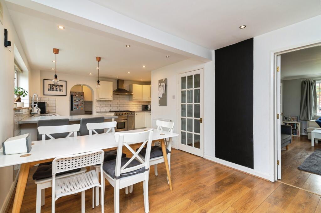Kitchen Dining Space