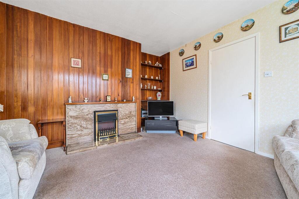 9 5 T202508151625.jpg