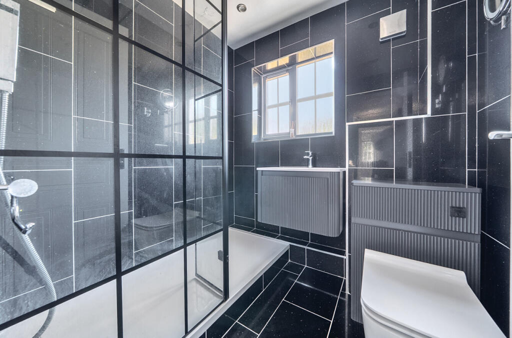 1331935-13-6883cf...