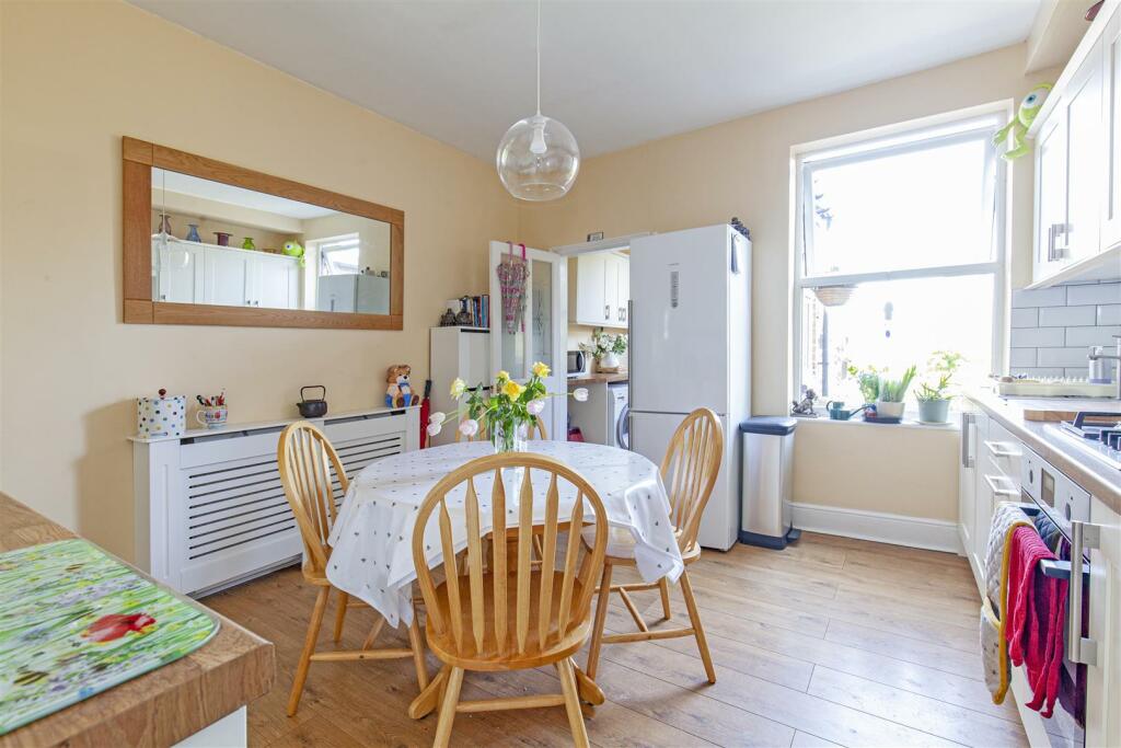 Kitchen-3.jpg