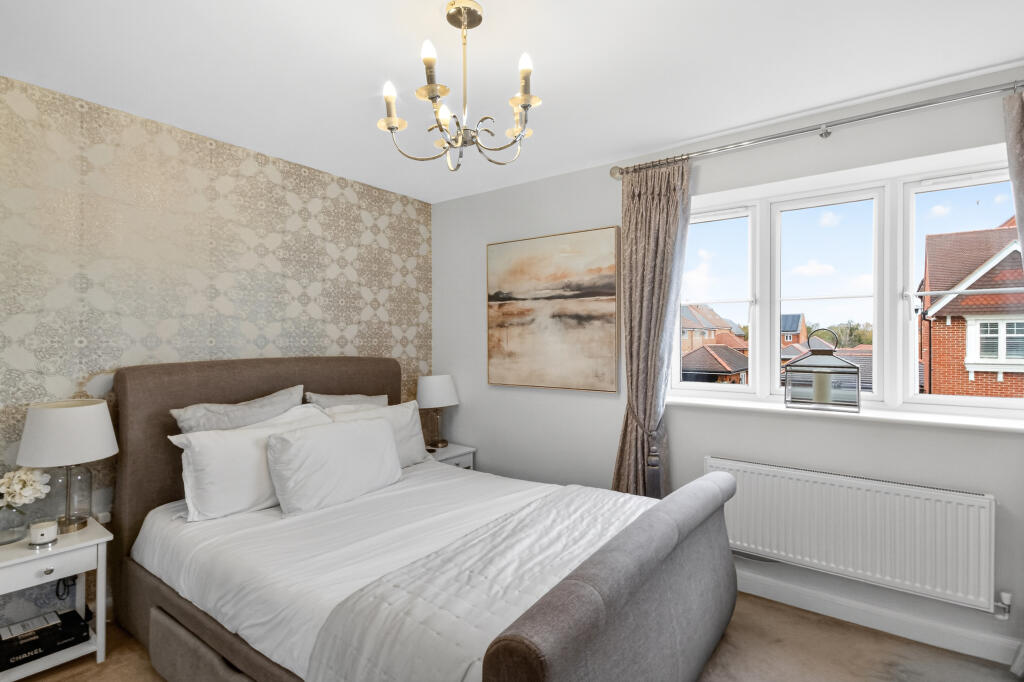 1equestraincourtlarge13