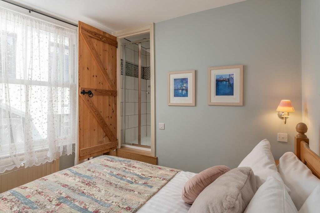 Bedroom 2_19 Above Town, Dartmouth