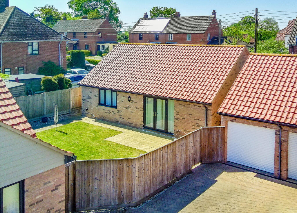 4754591_100DRONE_SING0078_edited