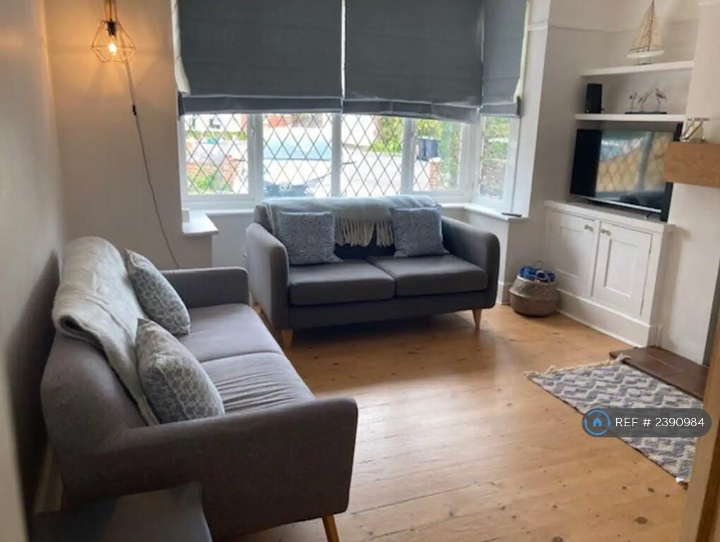 Lounge 3
