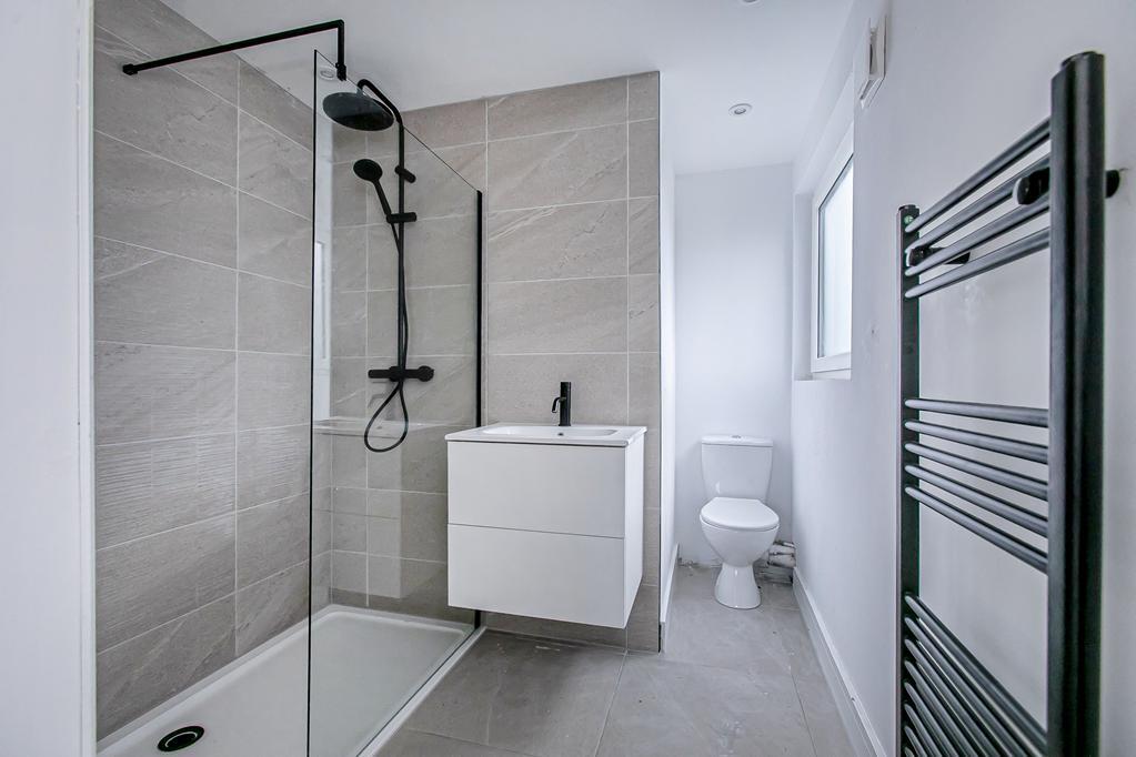 ENSUITE 2