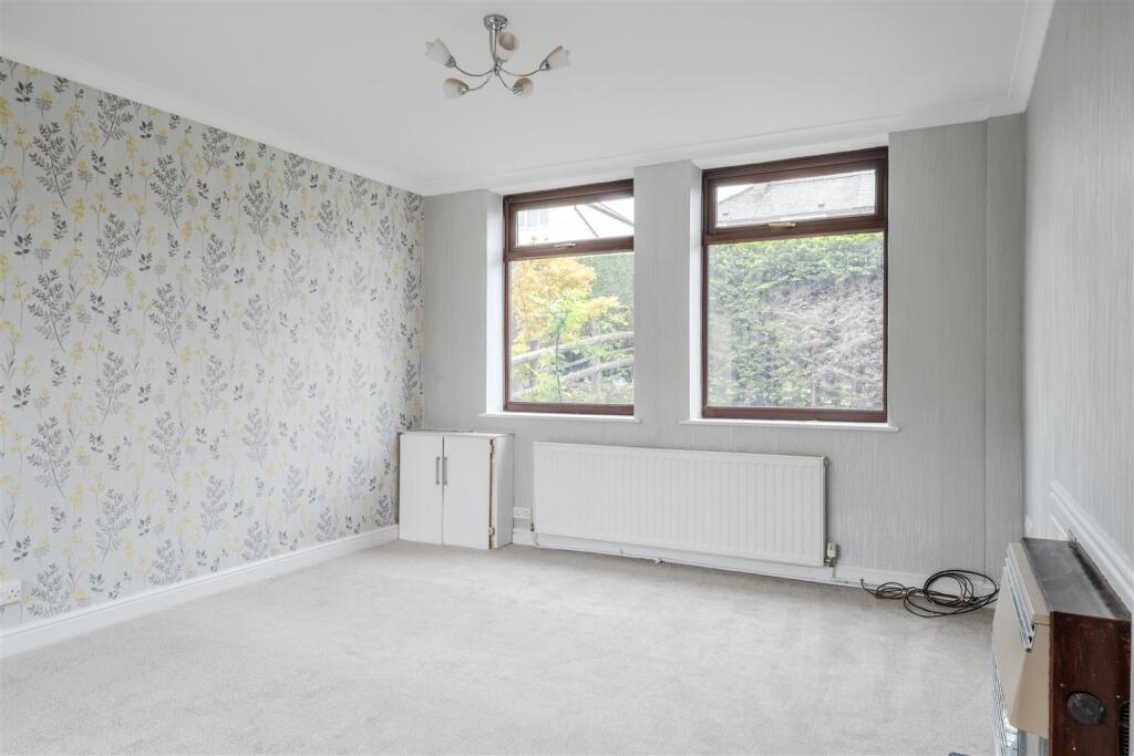 Living Room.jpg
